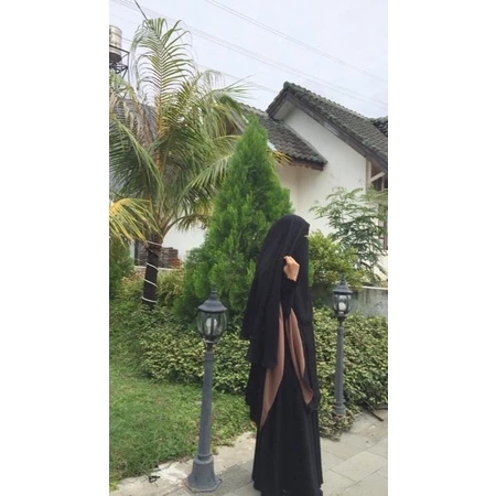 khimar shaqila | model bolak balik 2 warna bahan sifon silky | by butiksibgah khimar shaqila | model bolak balik 2 warna bahan sifon silky | by butiksibgah